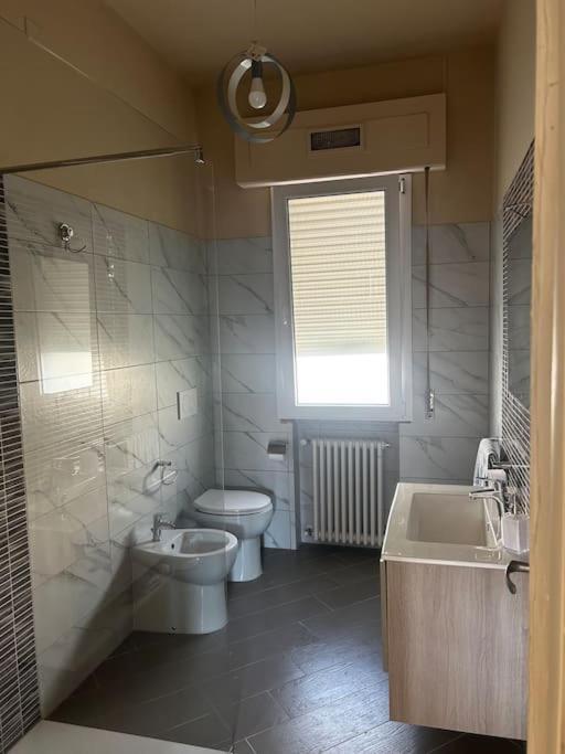 Casa Vacanza Le Due Stelle San Romano  Buitenkant foto